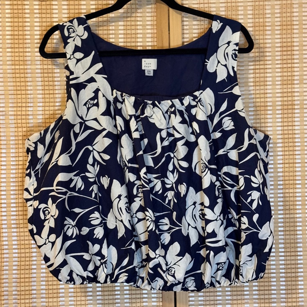 A New Day Navy Blue White Floral Bubble Hem Tank Top XXL Cotton Sleeveless